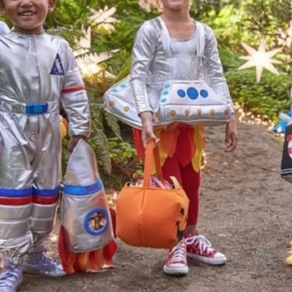 Pottery Barn Kids LED Ligh up UFO Costume